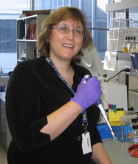 Mariya Smit with Pipette